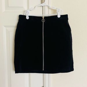 F21 Black Zippered Skirt